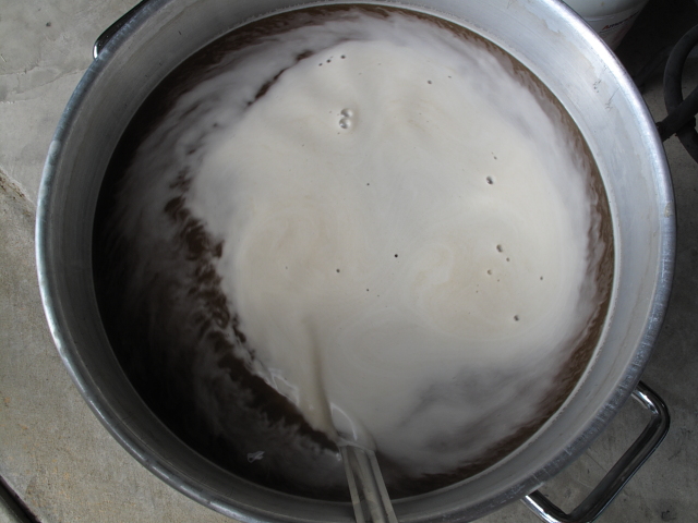 Boiling the wort