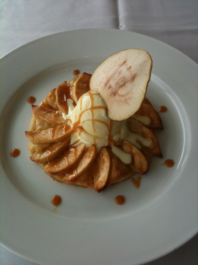 Apple tart